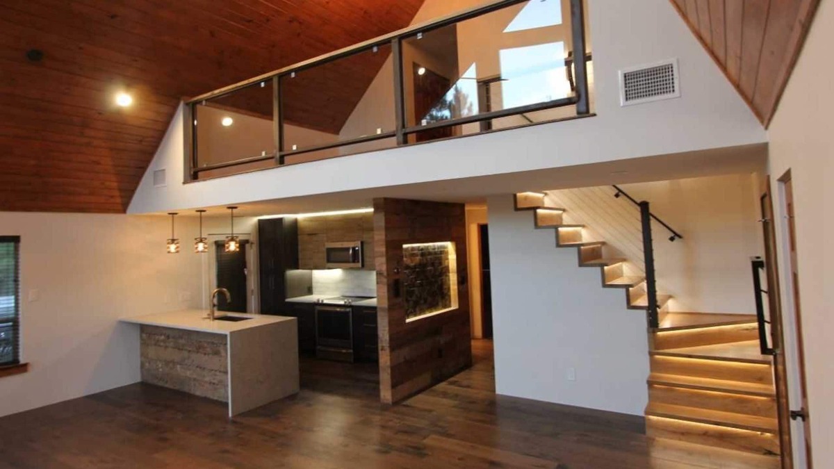 Whispering Hills House | Amazing Cottage in Pittsburg!