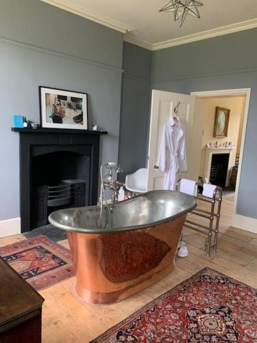 Isle of Grain House | Amazing Dockyard Historical Georgian House