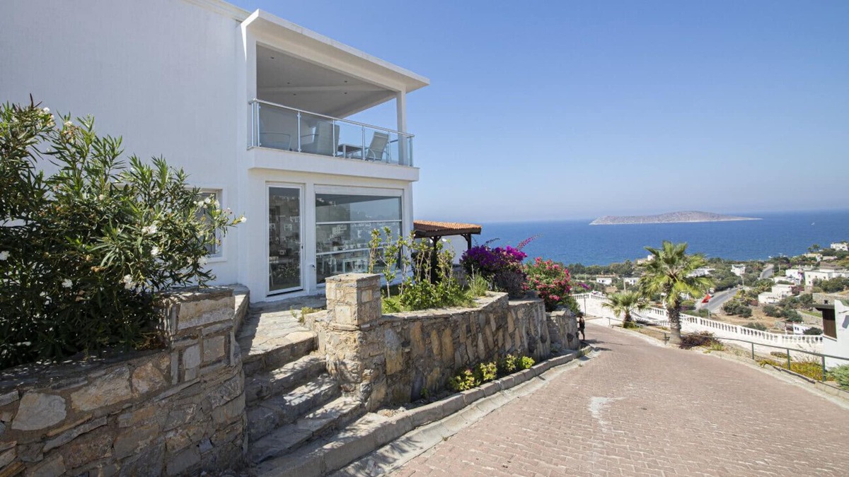 Koyunbaba Apartment | Amazing Duplex House with Sea View in Bodrum