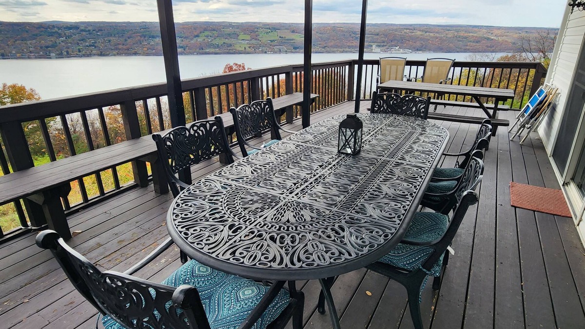 Burdett House | Amazing Family Home overlooking Seneca Lake and Watkins Glen