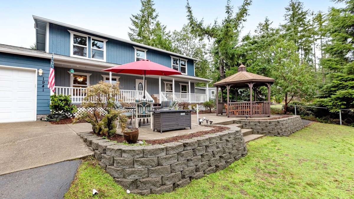 Grapeview House | Amazing family retreat w/game room, firepit, private hot tub, & tranquil views