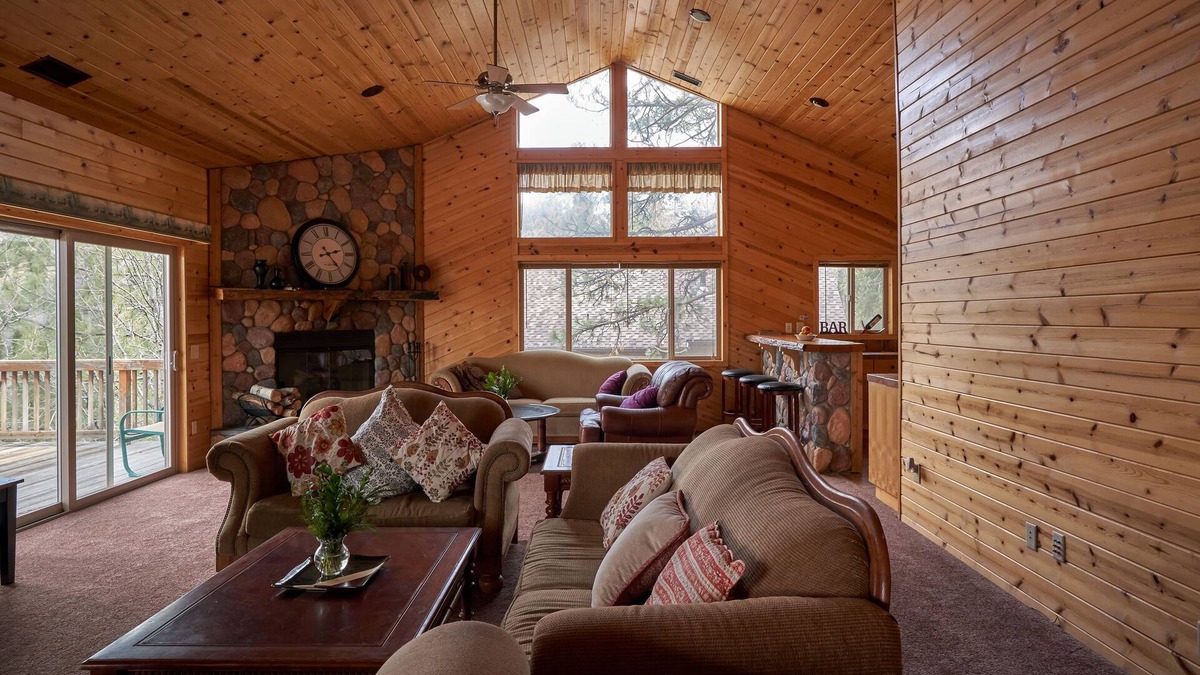 Running Springs House | AMAZING FAMILY VACATION CABIN Amazing mountain view 3100sqf