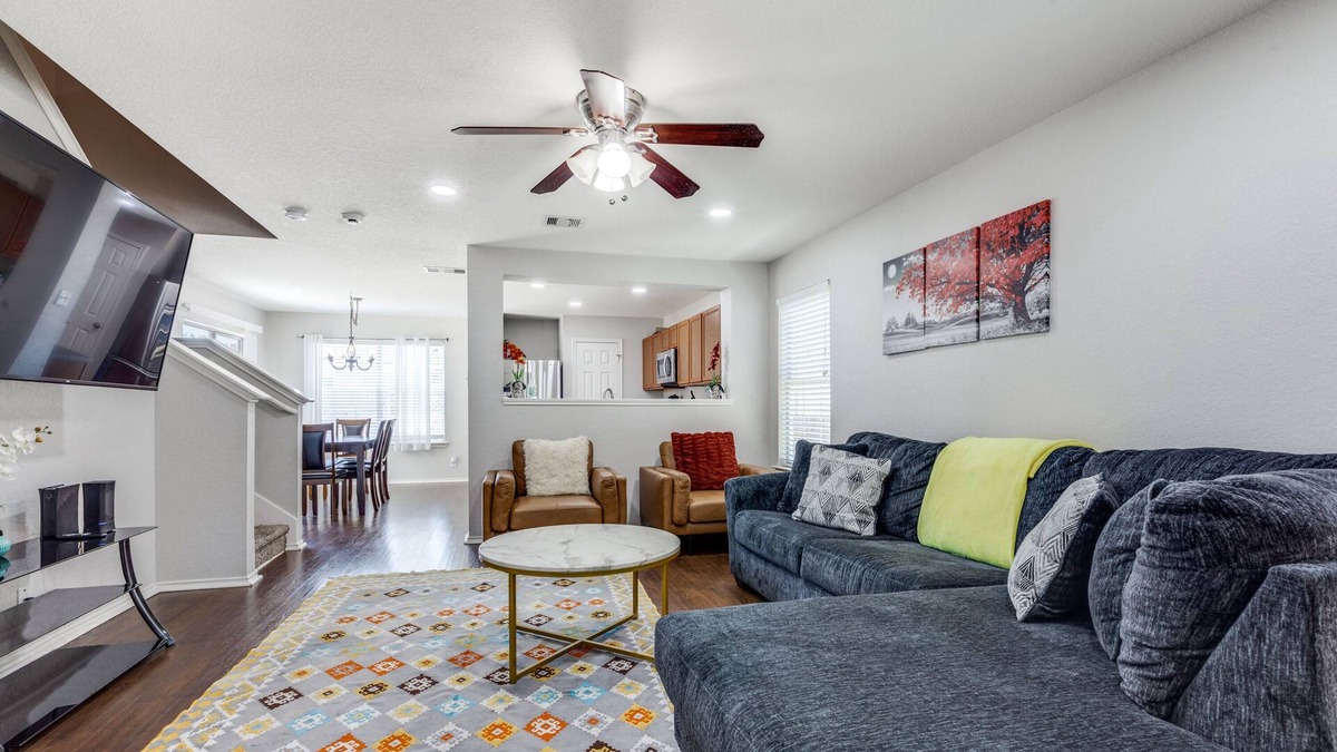 Leon Valley House | AMAZING GEM,SPACIOUS 4BD/2.5BA EASY TO LOCATE. CLOSE TO ALL ATTRACTIONS