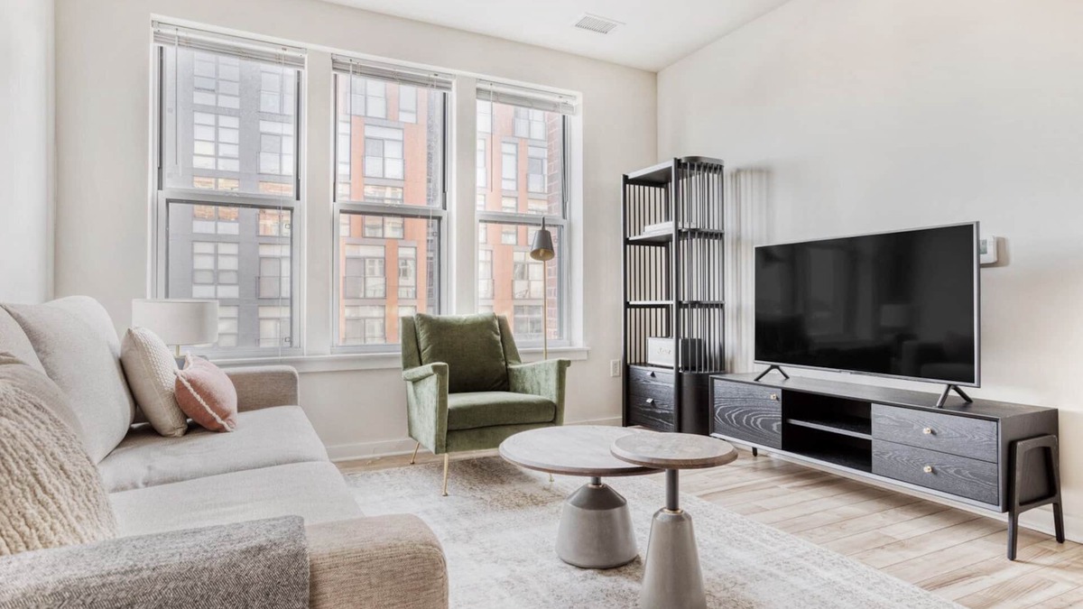 Near Northeast Apartment | Amazing H Street 2BR w/W/D & Gym, walk to Union Station, by Blueground