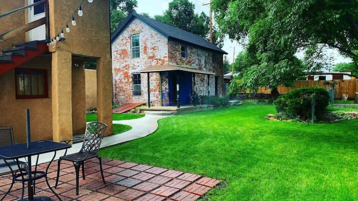 Raton Cottage | Amazing historic 1800s Carriage House!