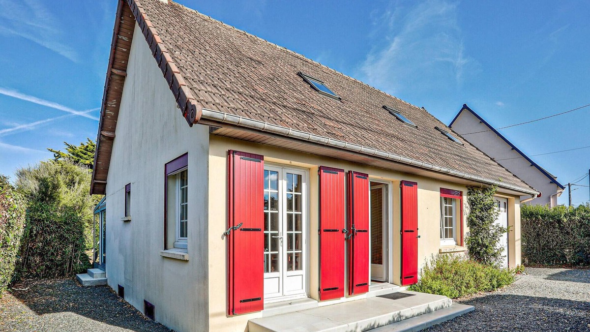 Anneville-sur-Mer House | Amazing home in Anneville sur Mer