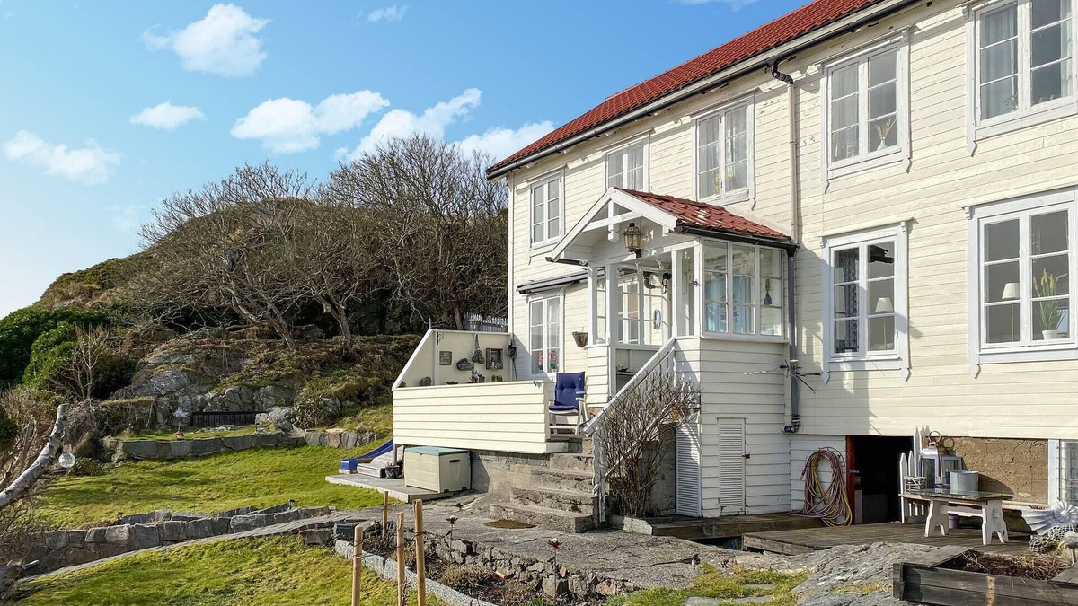 Averoy Municipality House | Amazing home in Averøy with WiFi