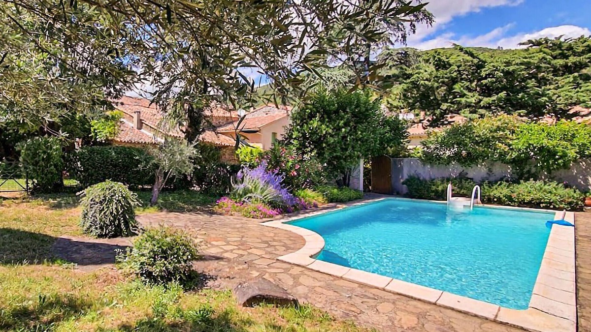 Berlou House | Amazing home in Berlou