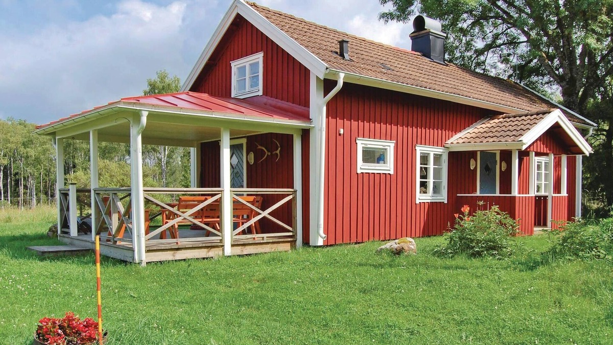 Falkoping House | Amazing home in Blidsberg with WiFi
