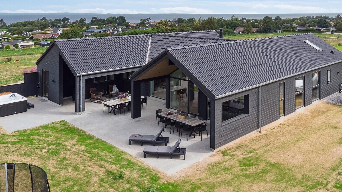Skastrup House | Amazing home in Bogense with sauna