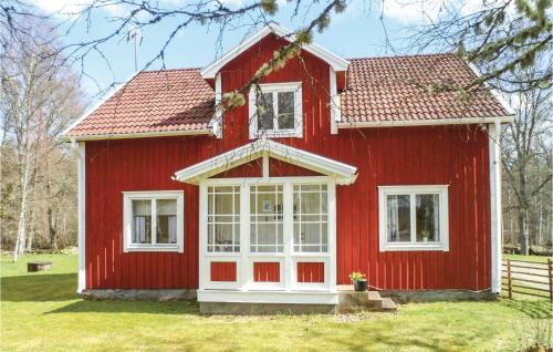 Varnamo O House | Amazing Home In Bor With Wifi