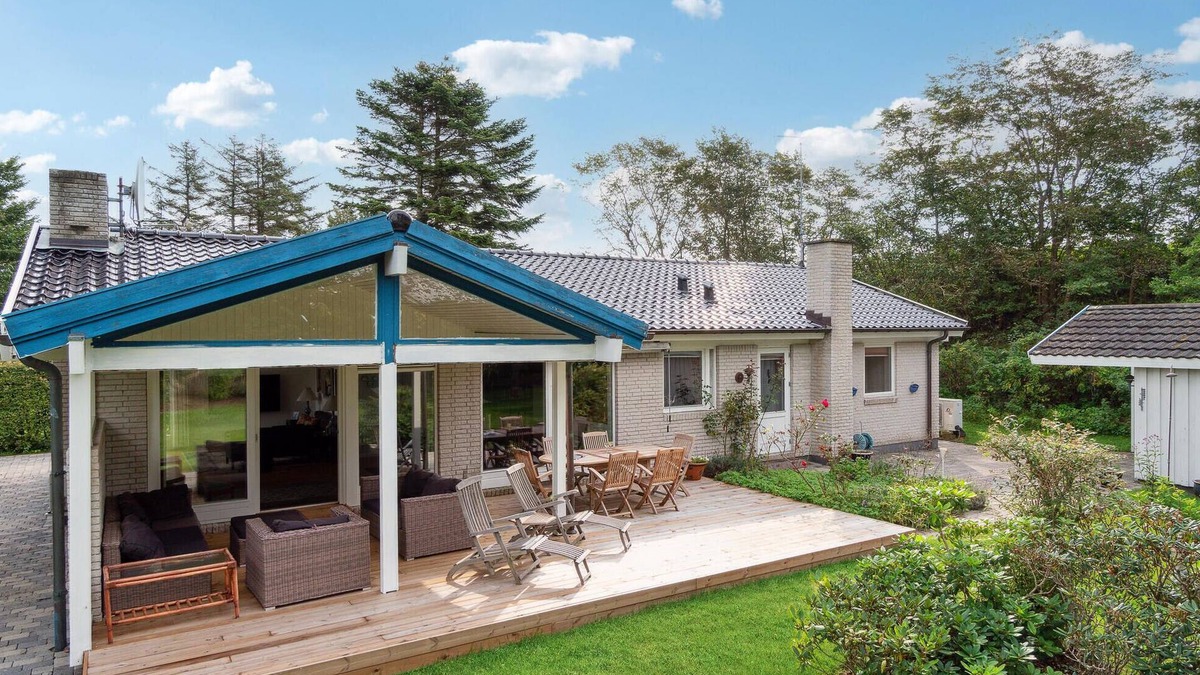 Dronningmolle House | Amazing home in Dronningmølle