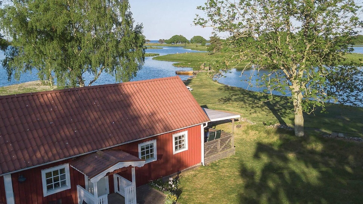 Fagelmara House | Amazing home in Fågelmara with WiFi