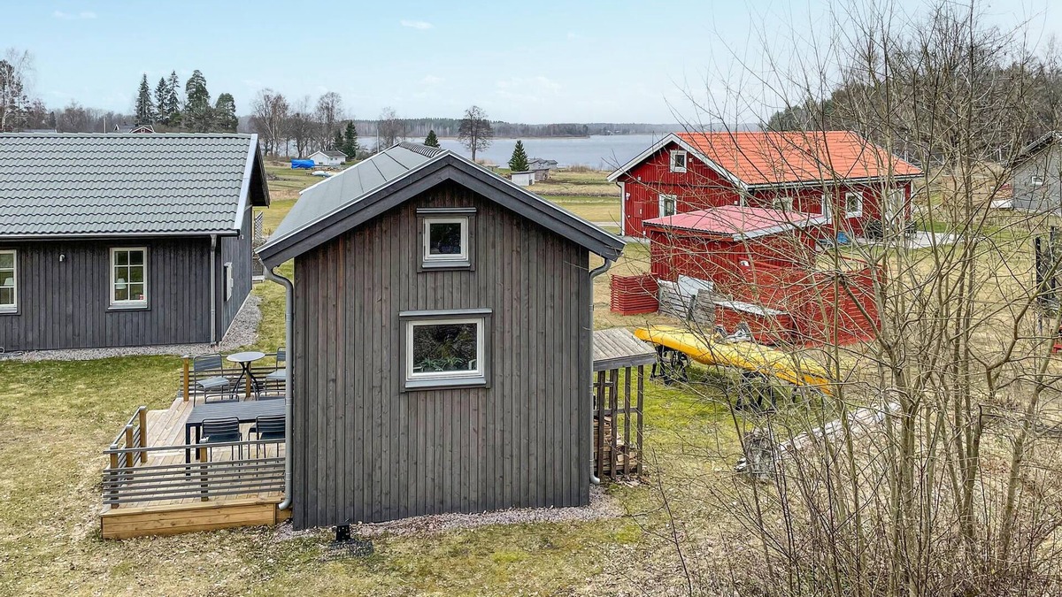 Orebro County House | Amazing home in Glanshammar with WiFi