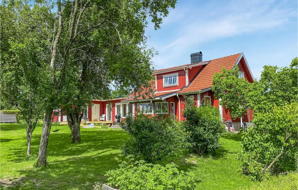 Oskarstrom House | Amazing Home In Havstenshult With Sauna