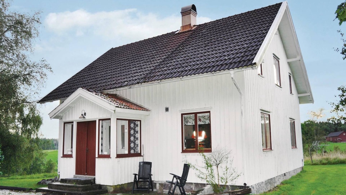 Katebol House | Amazing home in Hedekas with kitchen