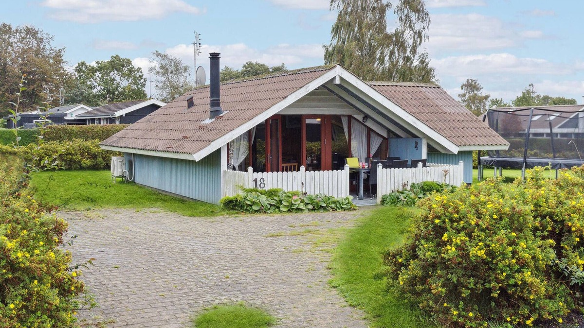 Hejlsminde Strand House | Amazing home in Hejls with WiFi