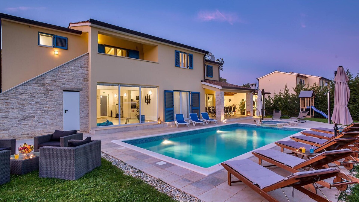 Muzini House | Amazing home in Naselje Muzini