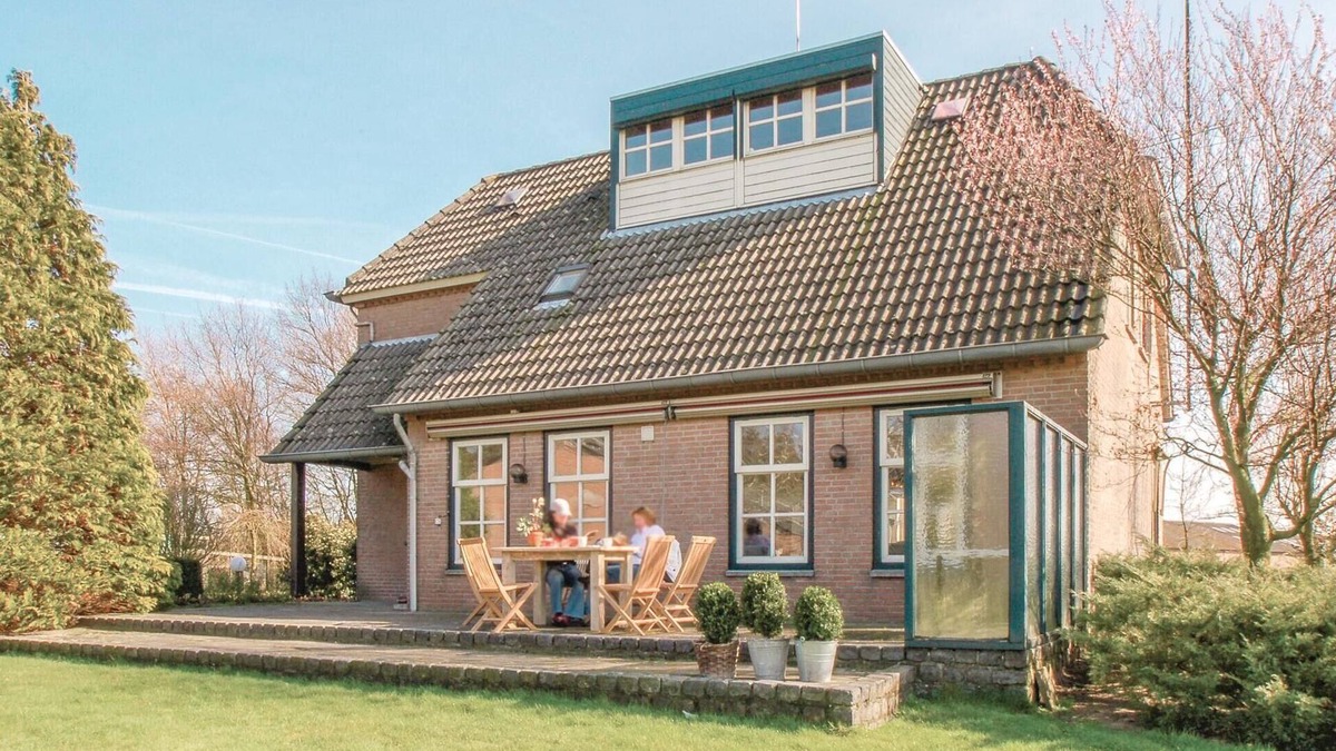 Leende House | Amazing home in Leende with WiFi