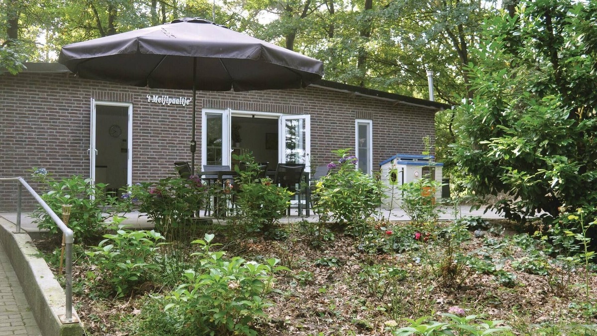 Leende House | Amazing home in Leende with WiFi