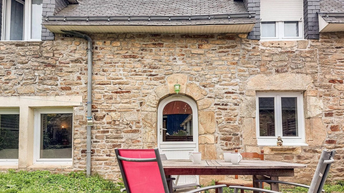 Pluvigner House | Amazing home in Pluvigner with WiFi