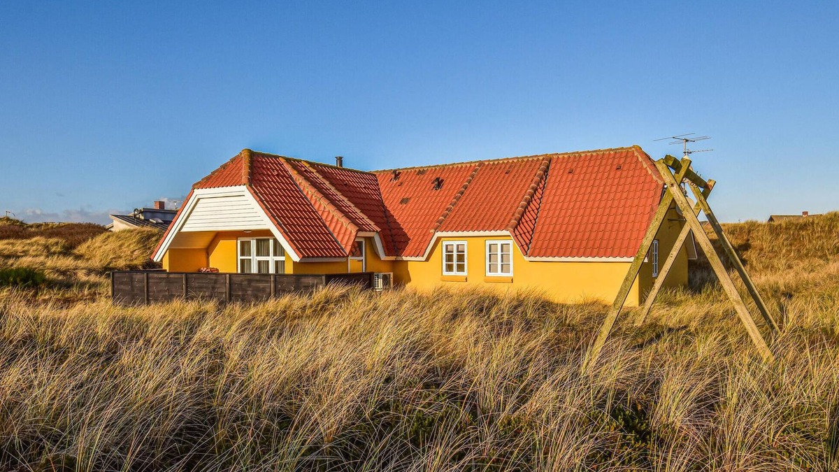 Houvig House | Amazing home in Ringkøbing with kitchen