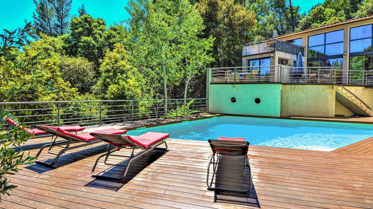 Sauveterre House | Amazing home in Sauveterre with WiFi