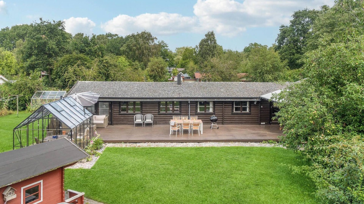 Stege House | Amazing home in Stege with kitchen