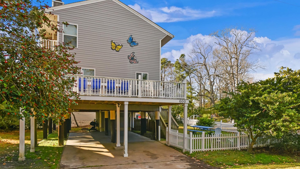 Northeast Virginia Beach House | AMAZING Home in the Heart of the VB Resort Area walk to the Oceanfront.