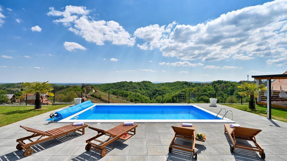 Vinica House | Amazing home in Vinica Breg with WiFi