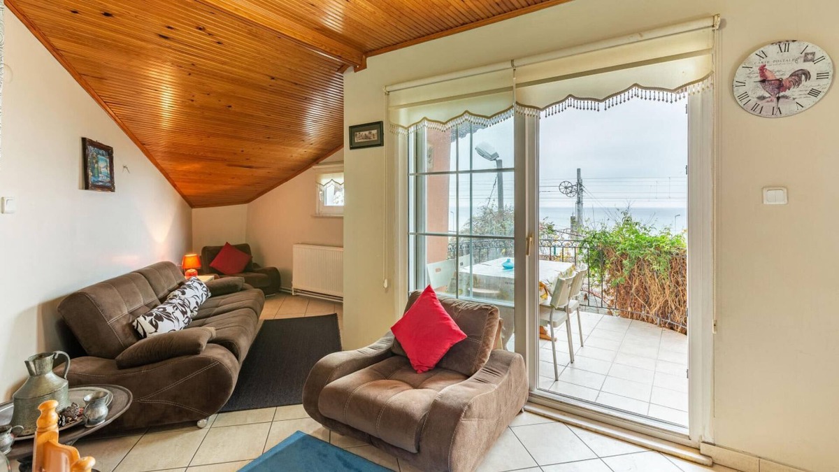 Bakırkoy Apartment | Amazing House with Sea View in Bakirkoy