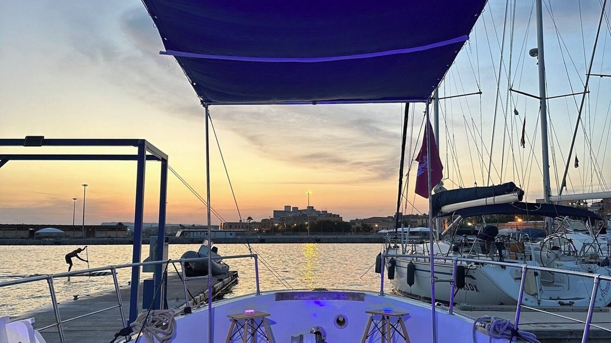 Eastern Sicily Boat Rental | AMAZING in Ortigia