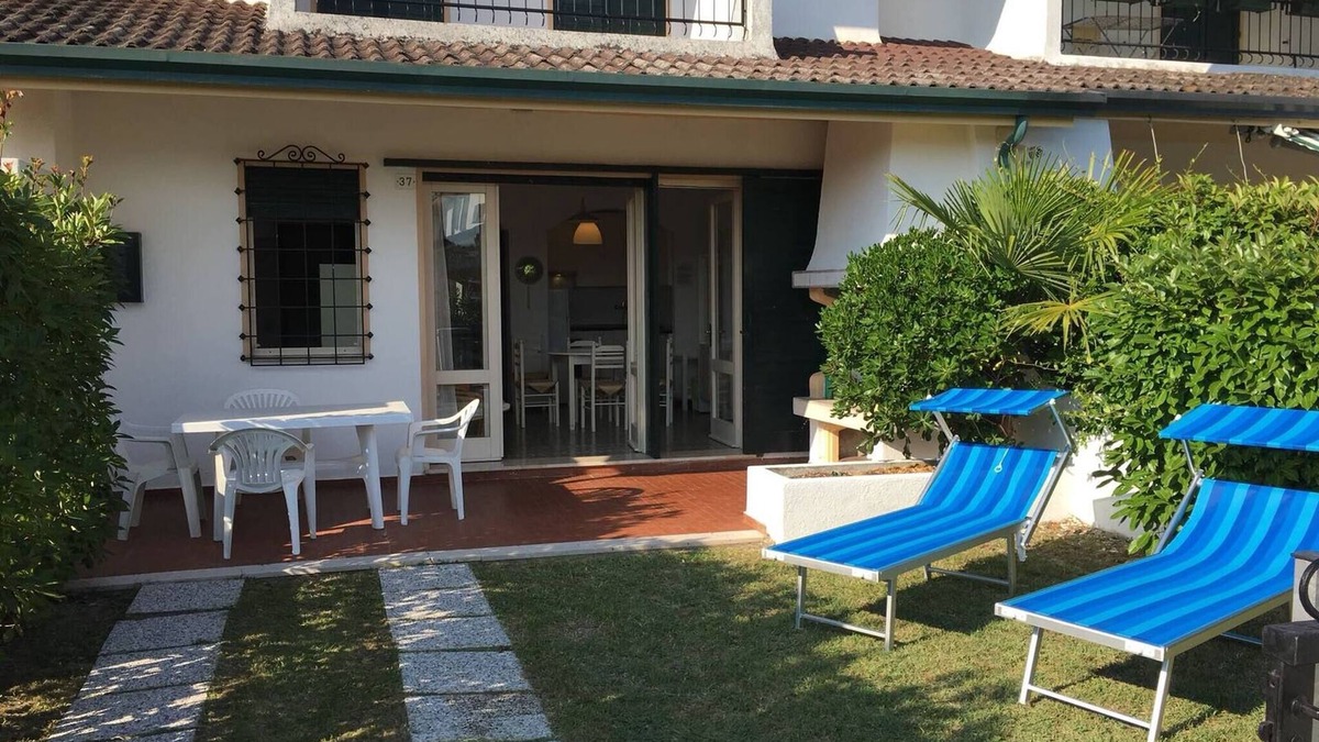 Porto Santa Margherita Villa | Amazing villa with private garden and pool