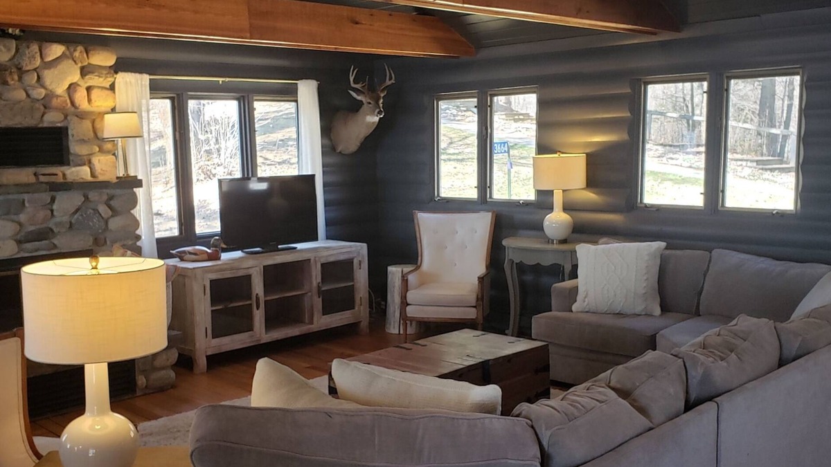 Puposky House | AMAZING Lake cabin rental