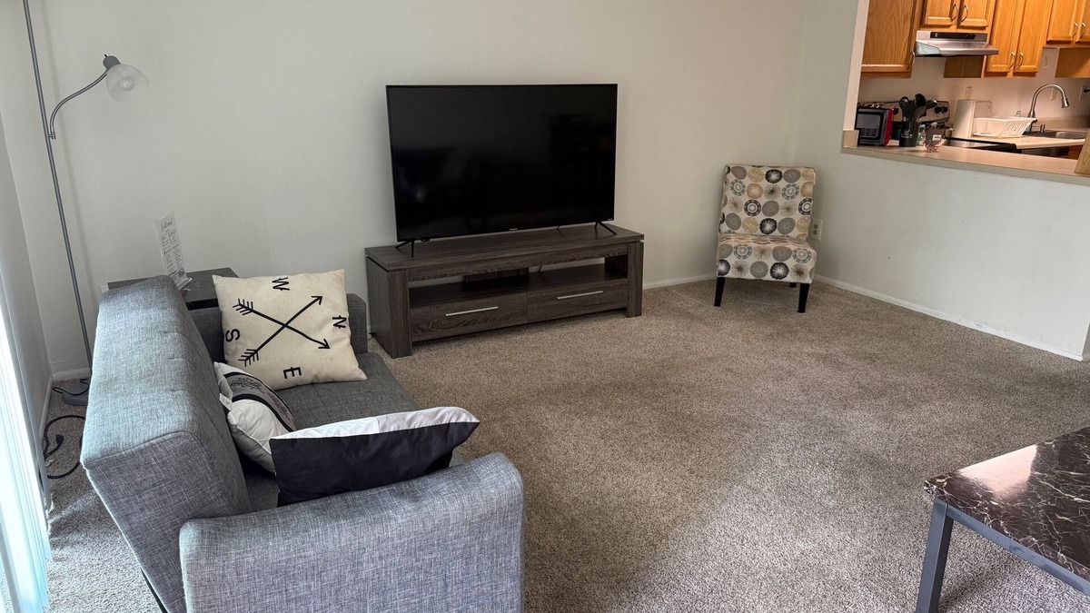 Elkins Park Apartment | Amazing, Large, Parking Monthly Discount