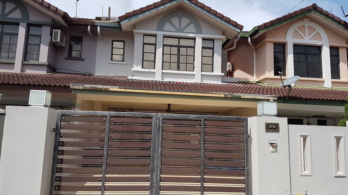 Bandar Baru Permas Jaya House | Amazing Location And Luxury Double Storey House