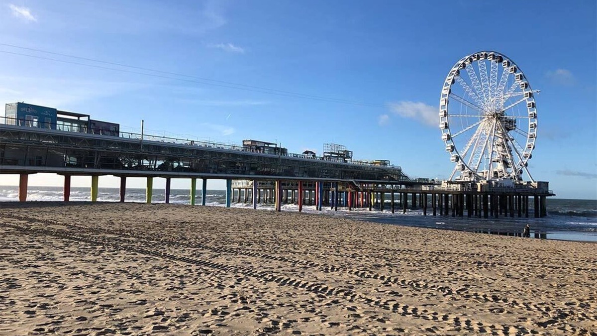 Scheveningen Badplaats Hotel | Amazing location! Modern unit w/Easy Access to Beach, City Centre & local dining