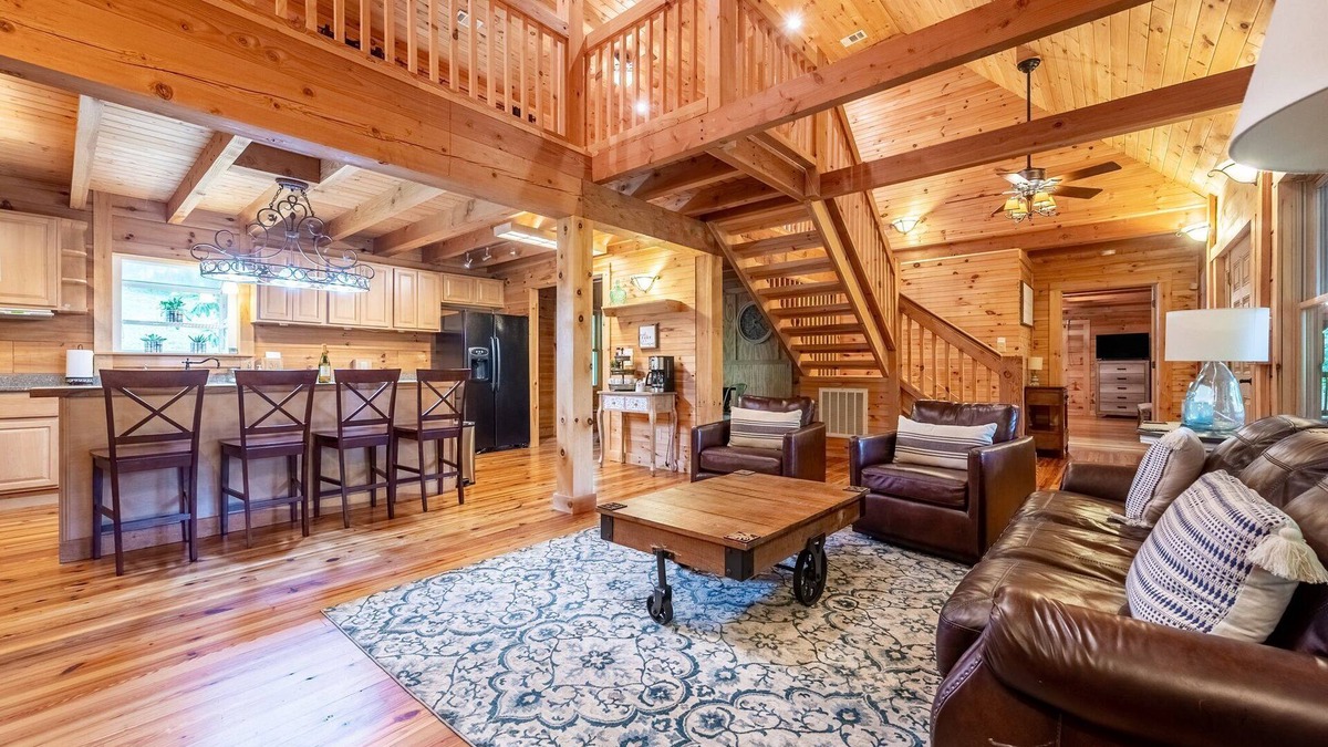 Kedron House | Amazing log cabin,12 min to Arrington Vineyards, 28 min to Nashville downtown.
