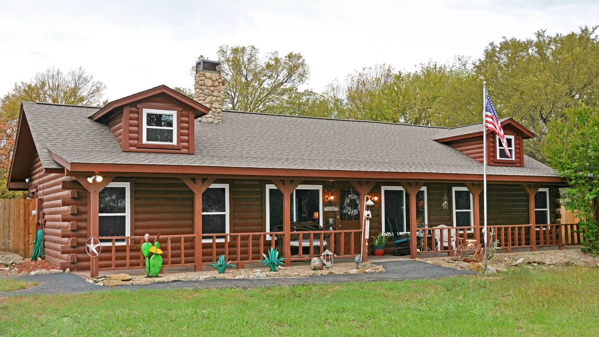 Granbury Cabin | Amazing Log Home on 4 acres