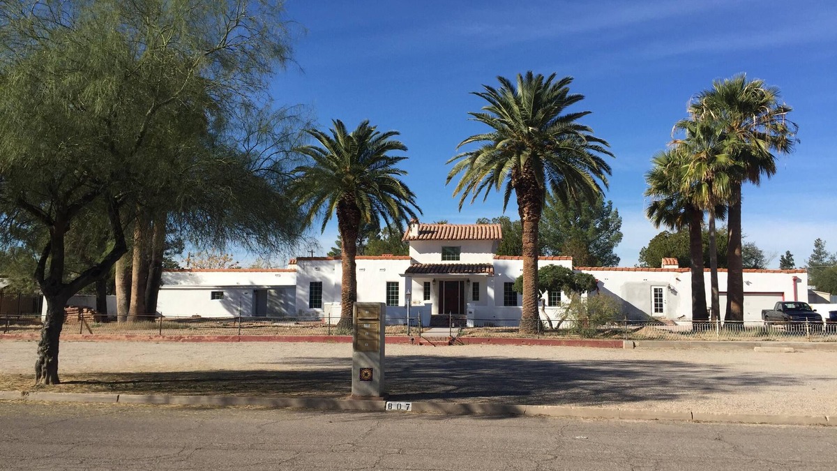 Tucson House | Amazing luxury rental in historic house in central tucson.