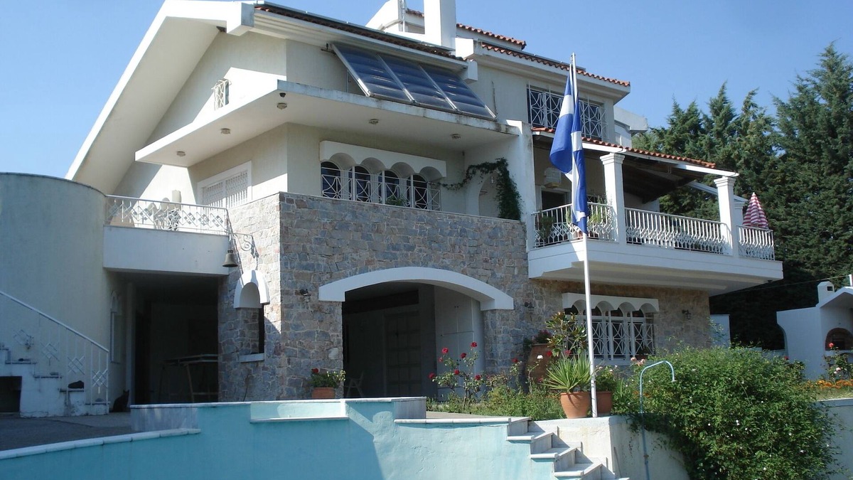 Oropos Apartment | Amazing Luxury Villa with Private Pool and Kid-pool in North Attica