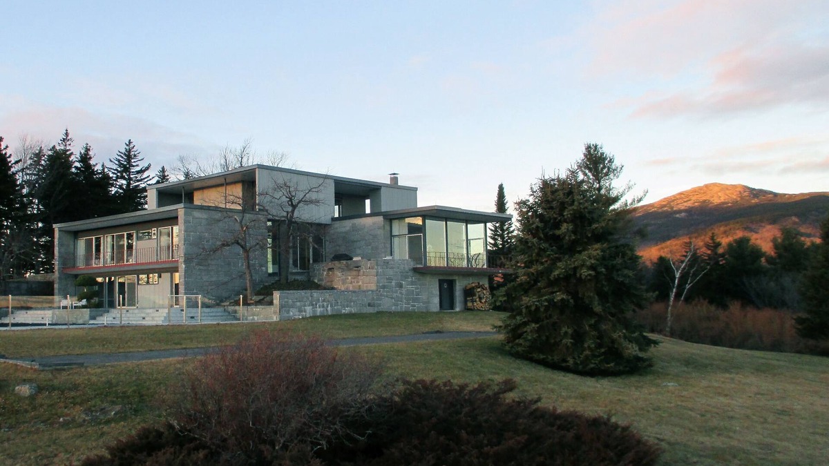 Jaffrey House | Amazing Mid-Century Modern Mountain Top Home on 160 Acres