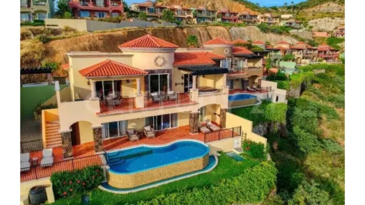 Paraiso Escondido Villa | Amazing Montecristo Villa in Quivira