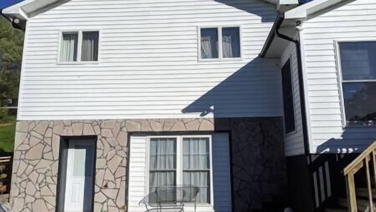 Deep Gap Apartment | Amazing Mountain Views, located on the Blue Ridge Parkway & Mountain-Sea Trail