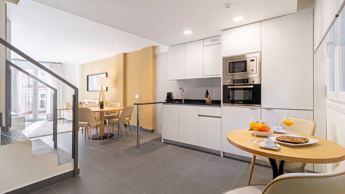 Barrio de La Latina Apartment | Amazing new duplex for 4 (Latina Toledo atico III)