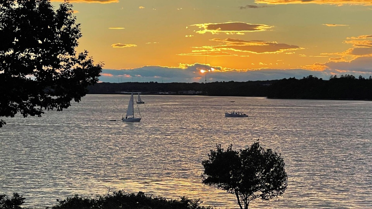Portland House | Amazing Ocean View Summer Cottage Rental w/Boat Mooring on Great Diamond Island