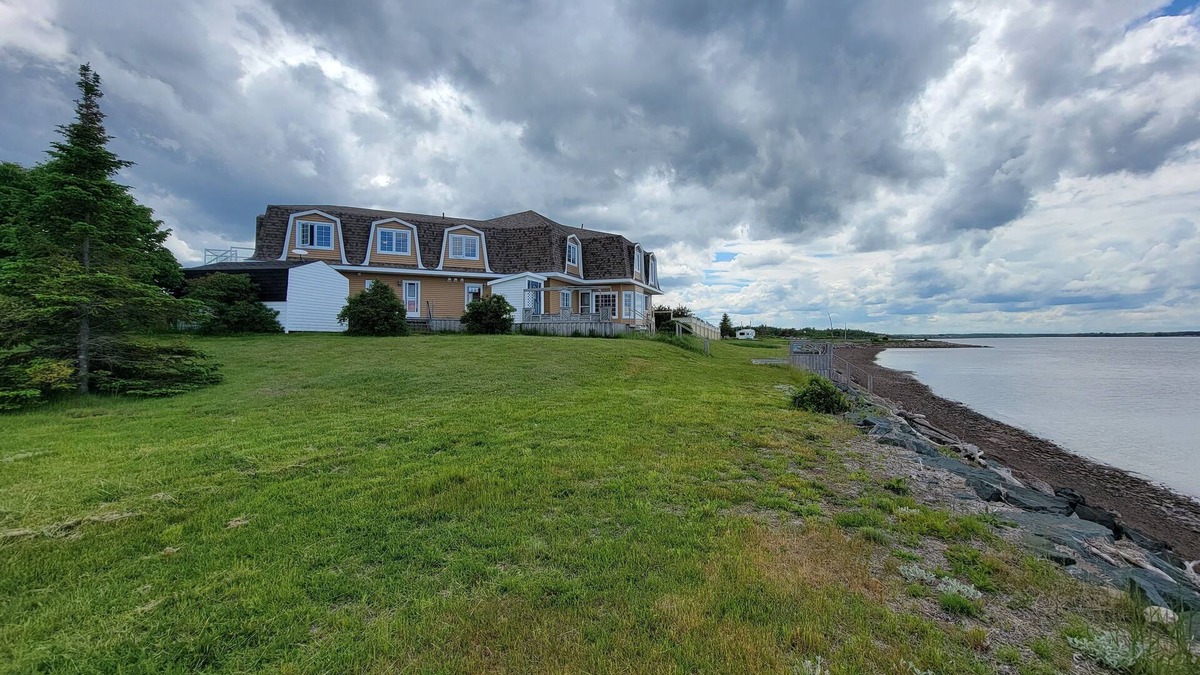 Baie-Sainte-Anne Apartment | Amazing ocean views in tranquil acadian village.