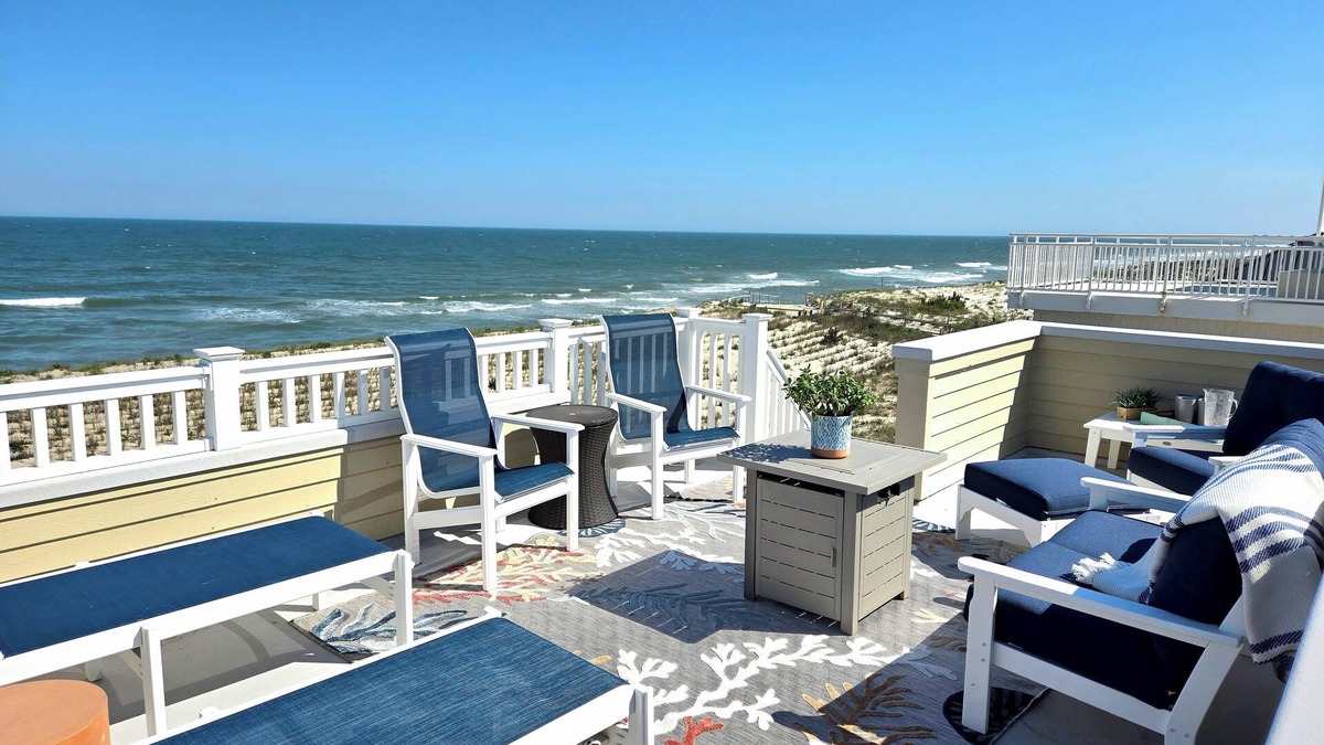 Harvey Cedars House | AMAZING OCEANFRONT 3 BD-3 BATH SLEEPS 8 -HARVEY CEDARS-LBI-NJ
