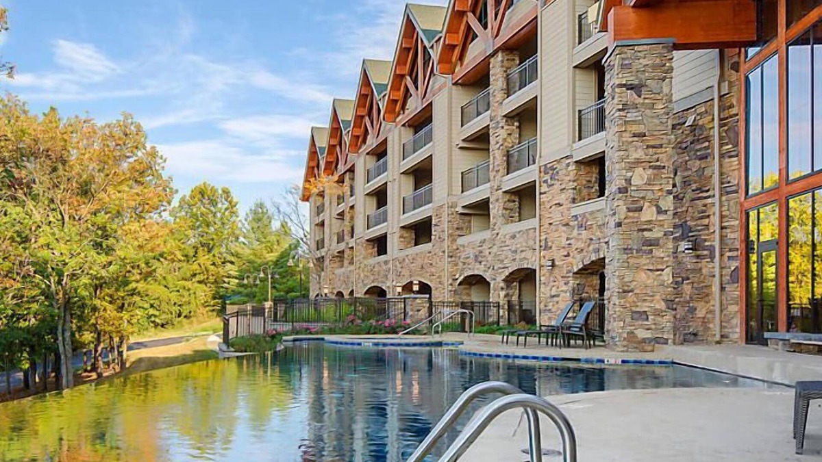 Big Cedars Resort | Amazing Paradise Point Resort in Hollister!