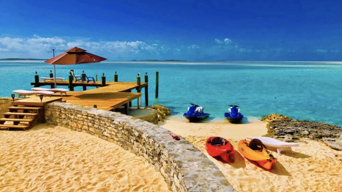 George Town House | Amazing property on beach with dock